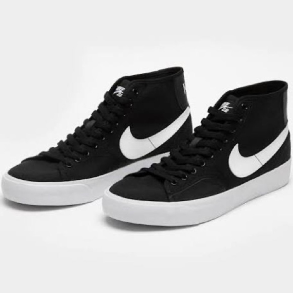 Canvas Nike Blazers🔥